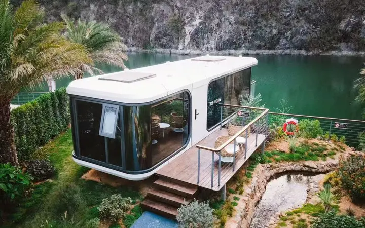 Khoang sinh hoạt ngo&agrave;i kh&ocirc;ng gian c&ocirc;ng nghệ cao hiện đại