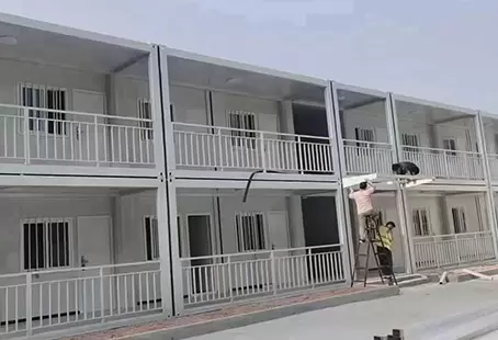 Từ ti&ecirc;u chuẩn đến tuyệt vời: C&aacute;ch ch&uacute;ng t&ocirc;i x&acirc;y dựng khu nghỉ dưỡng sinh th&aacute;i hạng sang tại &Uacute;c bằng 40 container m&ocirc;-đun